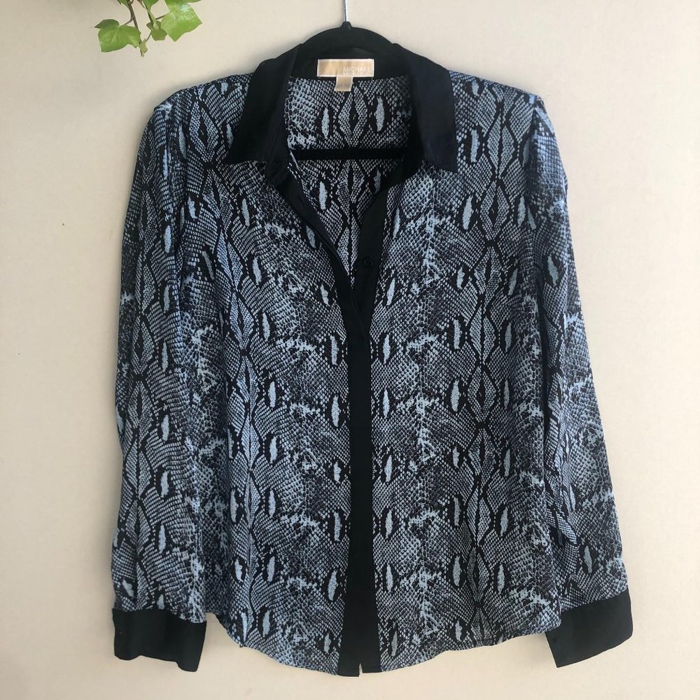Michael Kors blue snake print blouse sz L